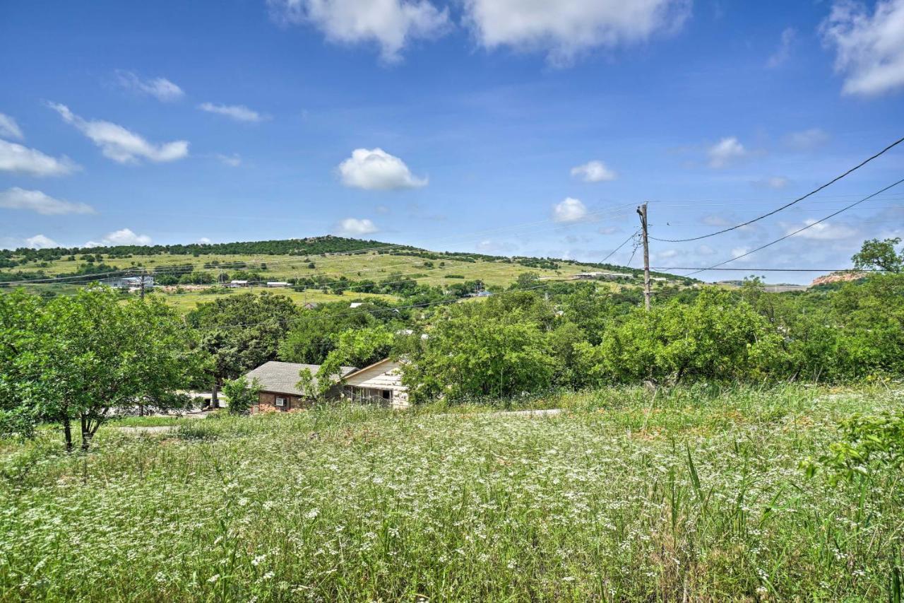 Enchanting Hilltop Cottage In Medicine Park! Esterno foto